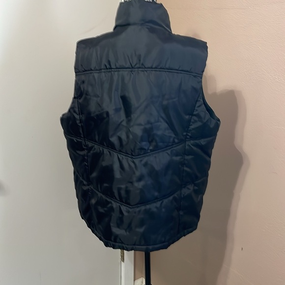 Merona Black Puffer Vest - Picture 3 of 5